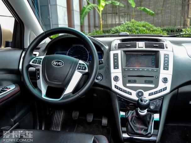 比亞迪汽車(chē)2014款比亞迪S6