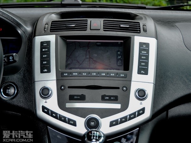 比亞迪汽車(chē)2014款比亞迪S6