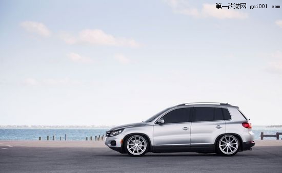 SUV也玩低趴? 大眾途觀改裝另類低趴風格(4)