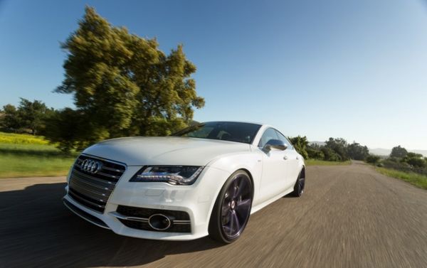 極致風情誘惑 奧迪S7低姿態漫步加州海岸