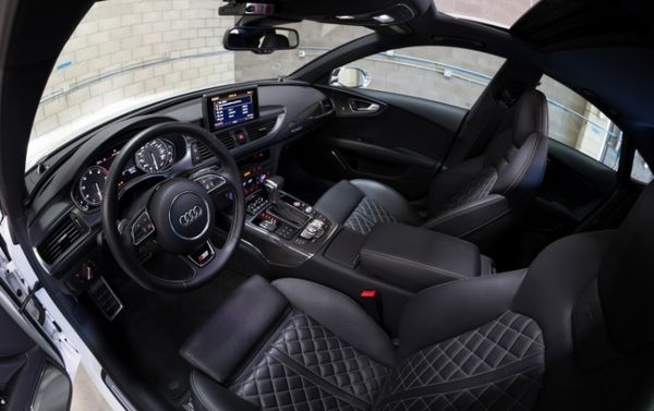 極致風情誘惑 奧迪S7低姿態漫步加州海岸