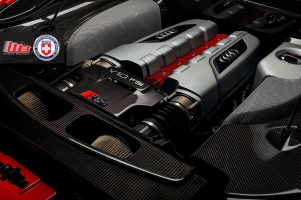 夜色下的血紅色猛獸 奧迪R8改裝HRE輪轂!