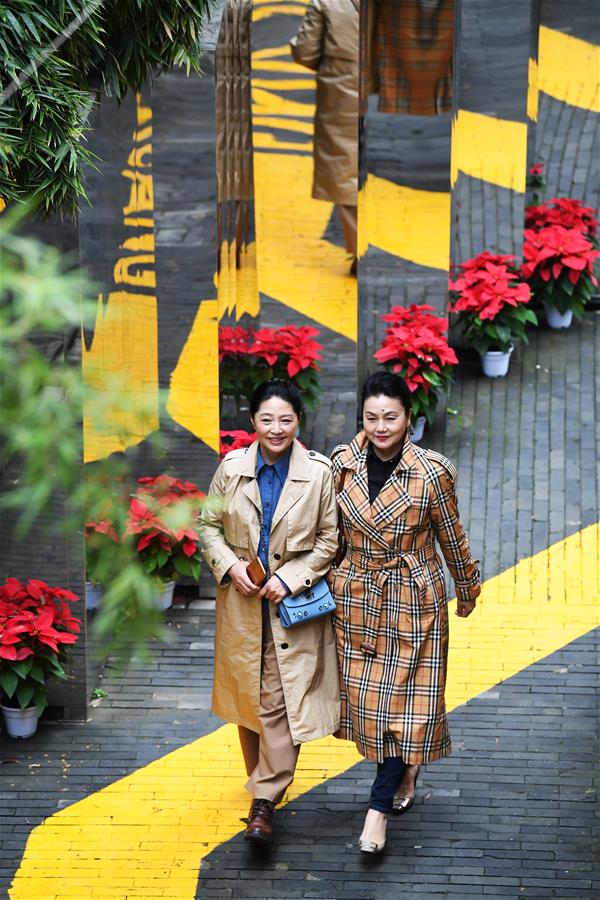 (社會)(2)重慶江北:文創街區假期受青睞