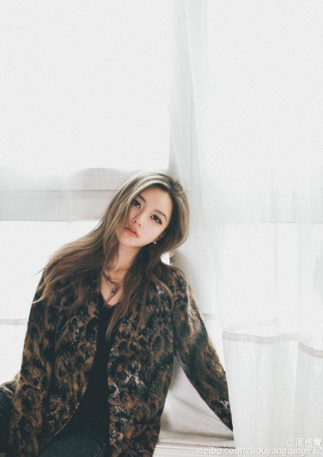 曬美照“壓驚”