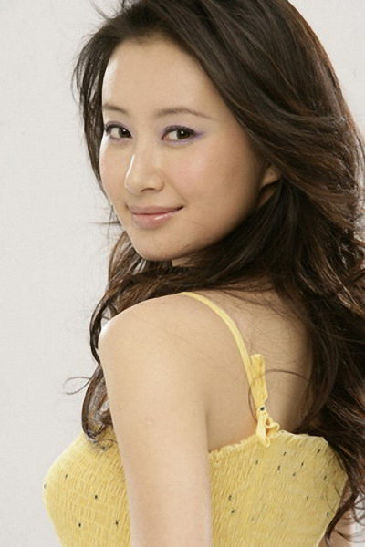 舒暢擺剪刀手曬自拍 盤點眼熟卻不火的明星們(圖)