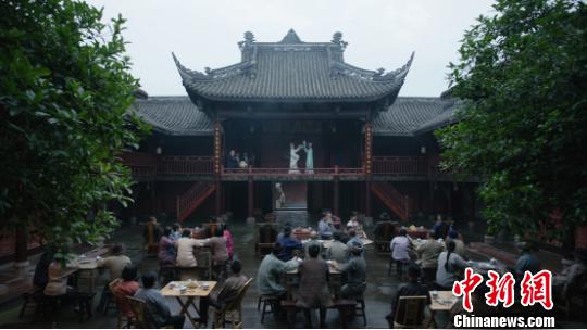 電影《笑里藏刀》拍攝現場。 鐘欣 攝