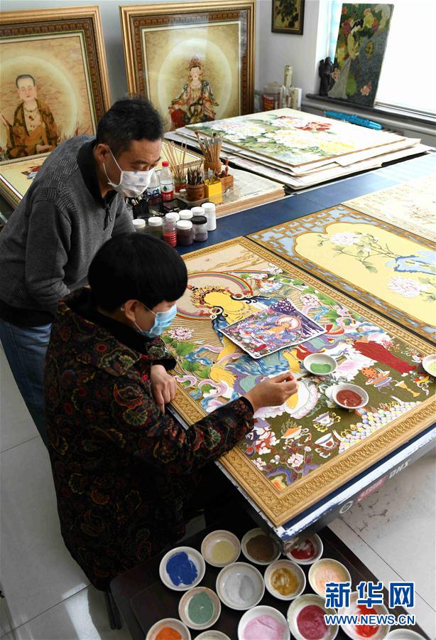 #(社會)(1)河北石家莊:非遺產品定制忙