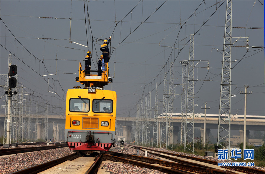 瓦日鐵路開展首次接觸網(wǎng)“集中修” 瓦日鐵路開展首次接觸網(wǎng)“集中修”