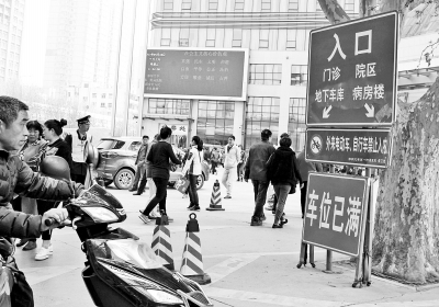 鄭州計劃新建5萬公共停車位 馬路停車場全取消可行不