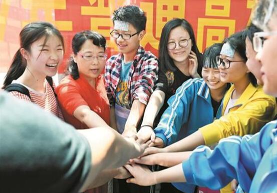 湖北36.2萬考生考全國卷 語文閱讀難數(shù)學(xué)計(jì)算量大