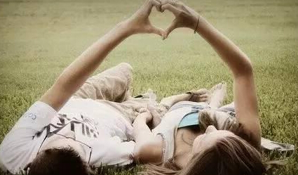 怎么樣在大學中談一場轟轟烈烈的戀愛