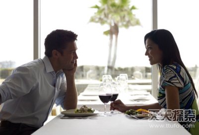 女子相親遇美男轉身逃跑:長得太好看