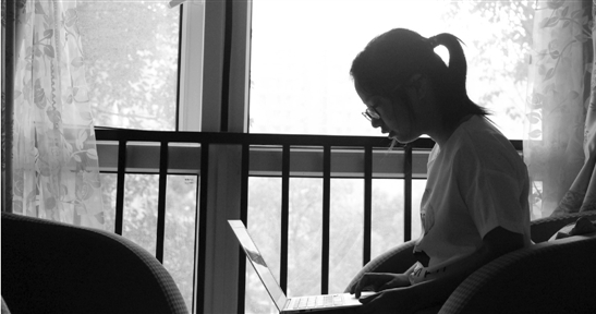 父親工傷去世獲80萬賠償 16歲孤女被逼公示存折