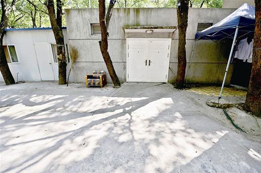 圖為:武大中南醫院的太平間即將被拆除