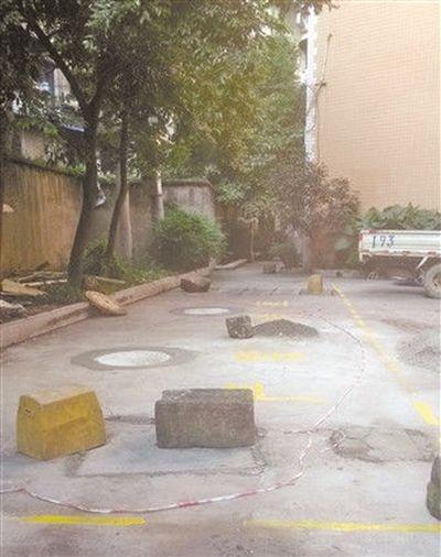 一樓住戶改造地下室通風(fēng)井蓋 鄰居誤踩墜亡(圖)