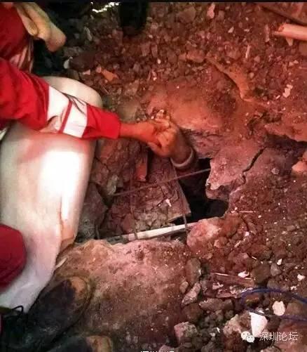 深圳這幾天最讓人淚濕眼眶的40個瞬間