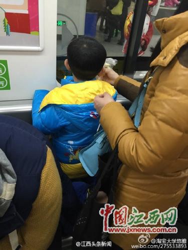 乘客南昌地鐵吃包子遭曝光 茶葉蛋入禁帶食物名單