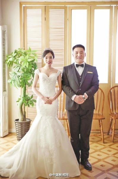 20年前在別人婚禮現場“合影” 他們如今成夫妻