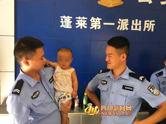 一歲男童被棄在KTV內,警民聯合尋找家人