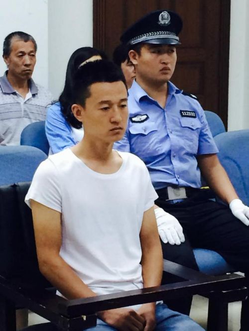 合租房里室友吵人起爭執 男子為護女友持刀傷人