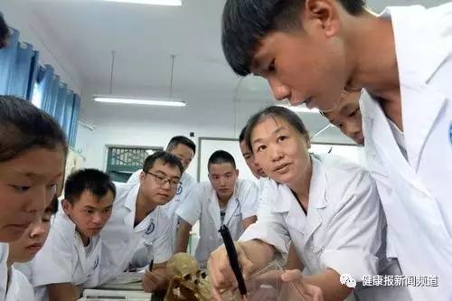 【重磅】去年醫改攻堅啃了哪些硬骨頭?看各地亮點大匯總