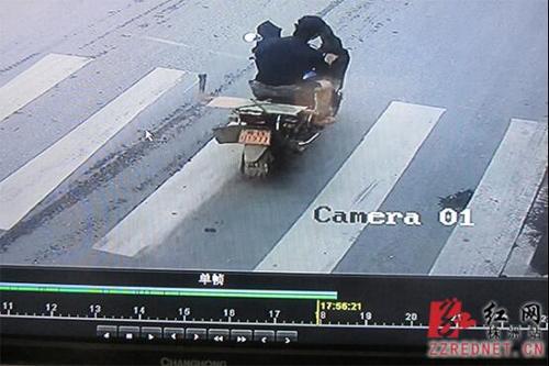 司機(jī)撞傷學(xué)生后逃逸株洲民警18小時揪出逃逸者